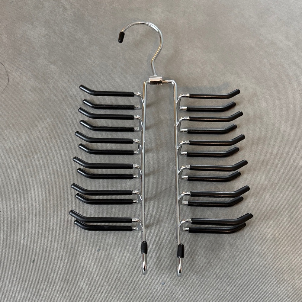 Tie/Belt Hanger Organizer
